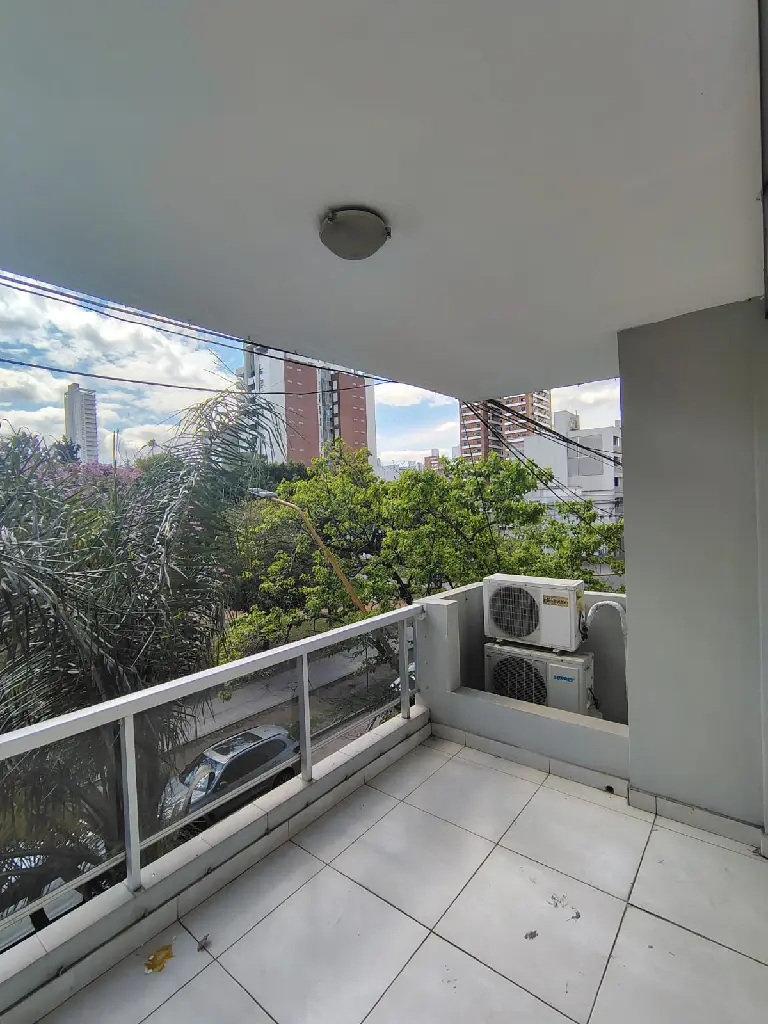 Balcon frente vista, plaza constituyente