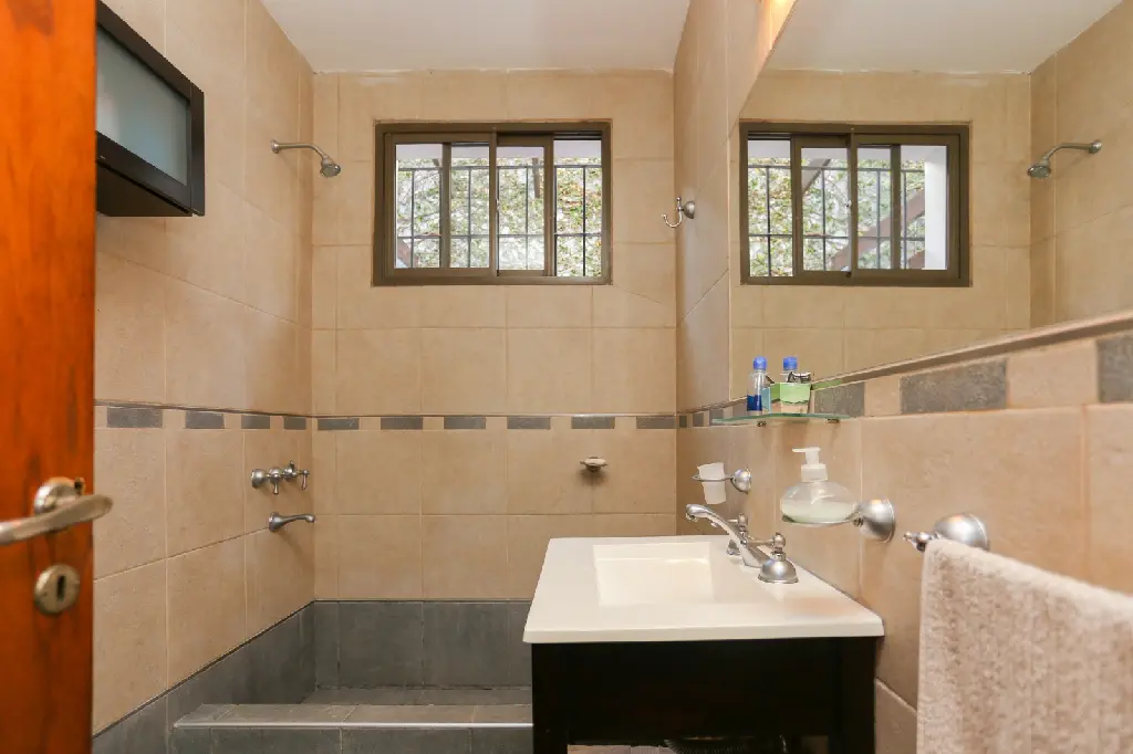 Baño completo PB.